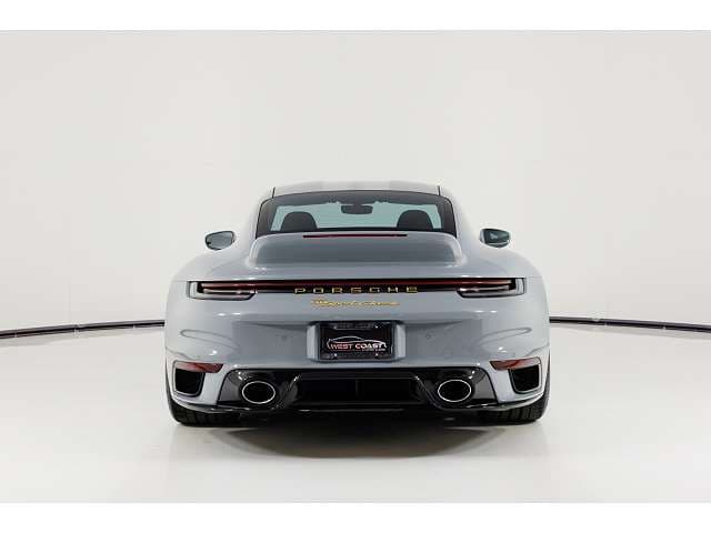 2023 Porsche 911 photo 3