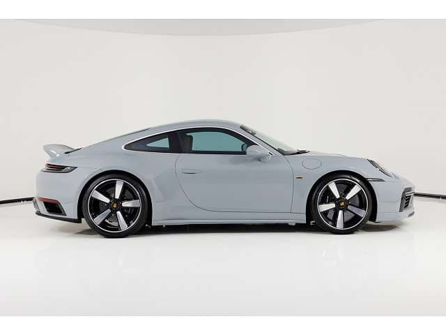 2023 Porsche 911 photo 4