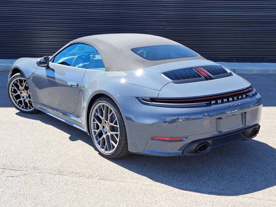 2026 Porsche 911 photo 2