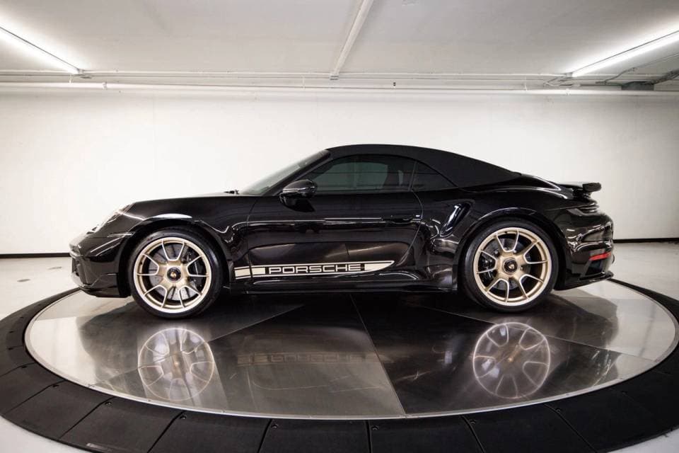 2024 Porsche 911 photo 3