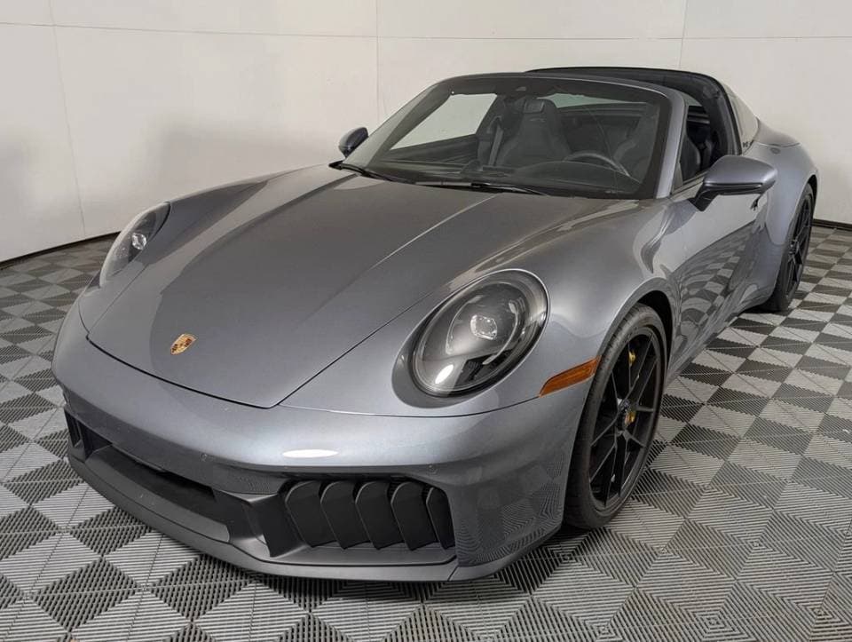 2025 Porsche 911