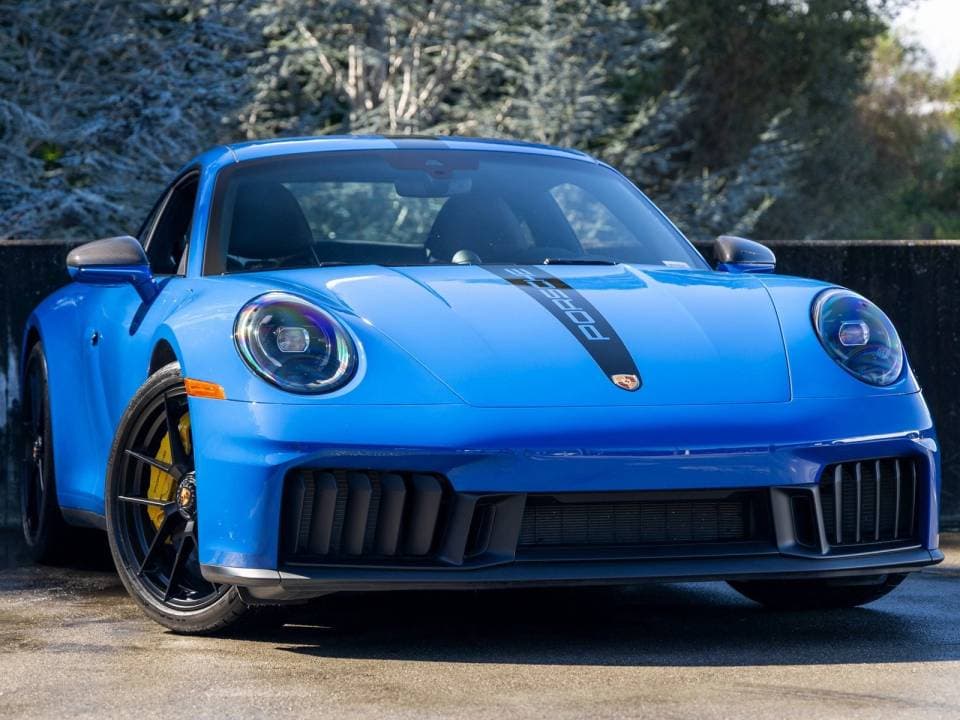 2025 Porsche 911 photo 3
