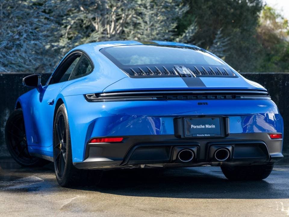 2025 Porsche 911 photo 5