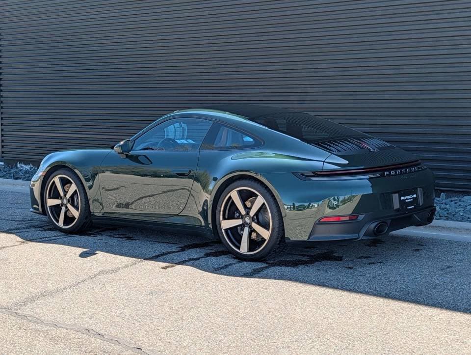 2026 Porsche 911 photo 4