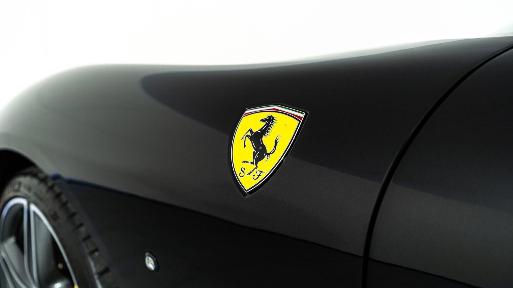 2025 Ferrari Roma photo 4