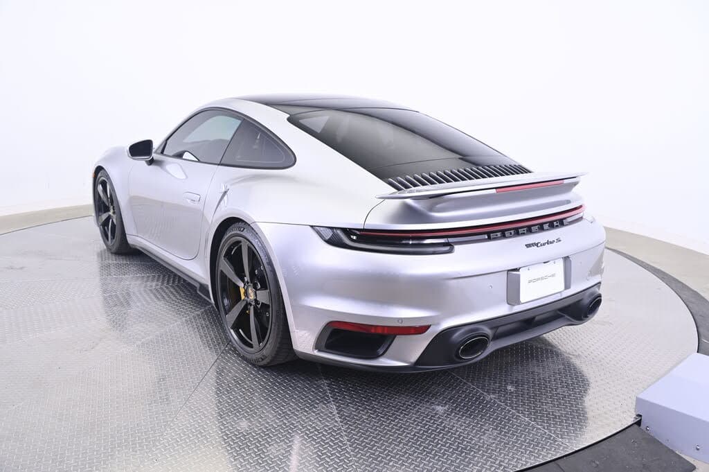 2021 Porsche 911 photo 3