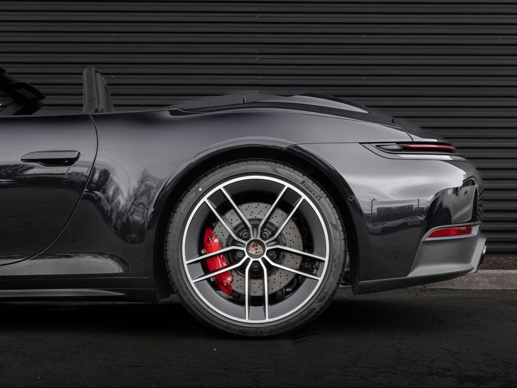 2026 Porsche 911 photo 3