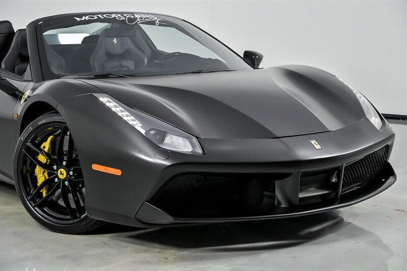 2016 Ferrari 488 photo 2