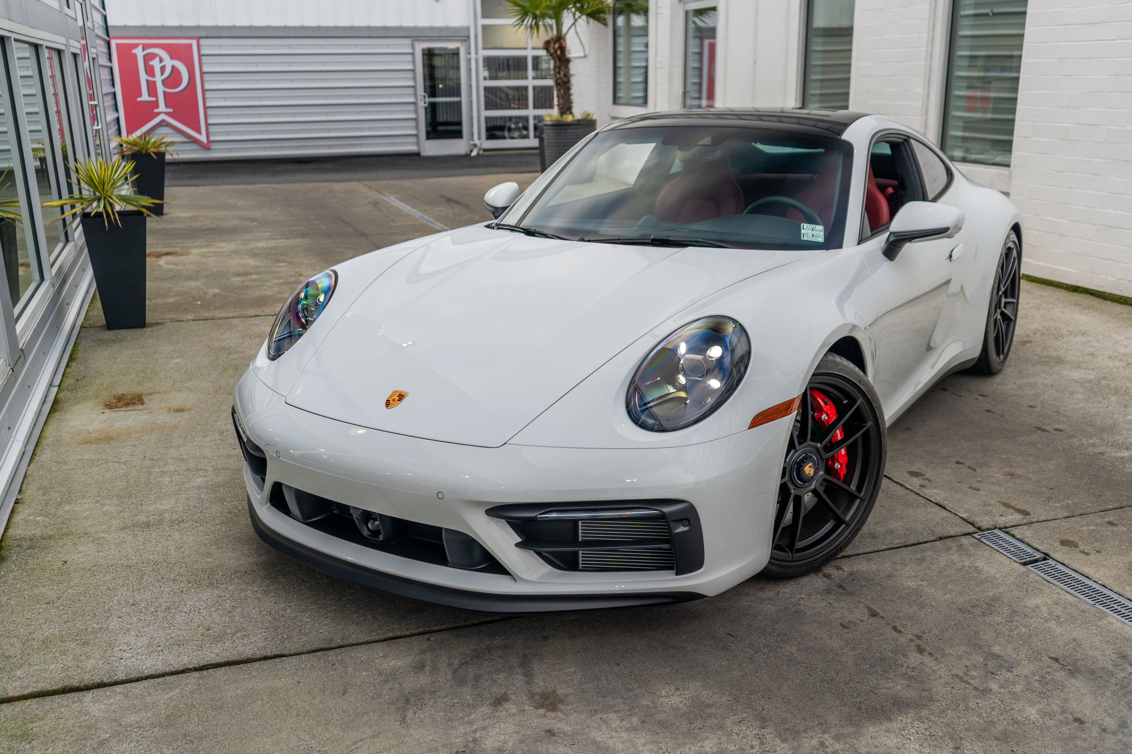 2024 Porsche 911 photo 4