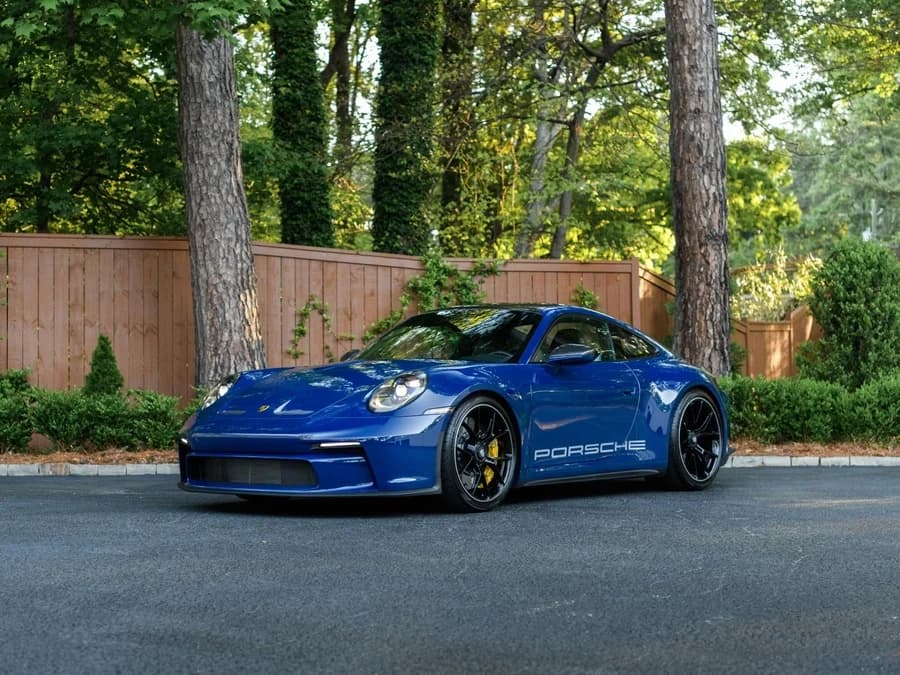 2022 Porsche 911 photo 2