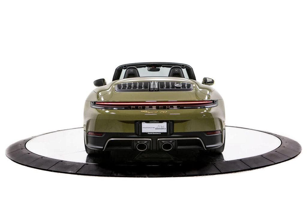 2026 Porsche 911 photo 4