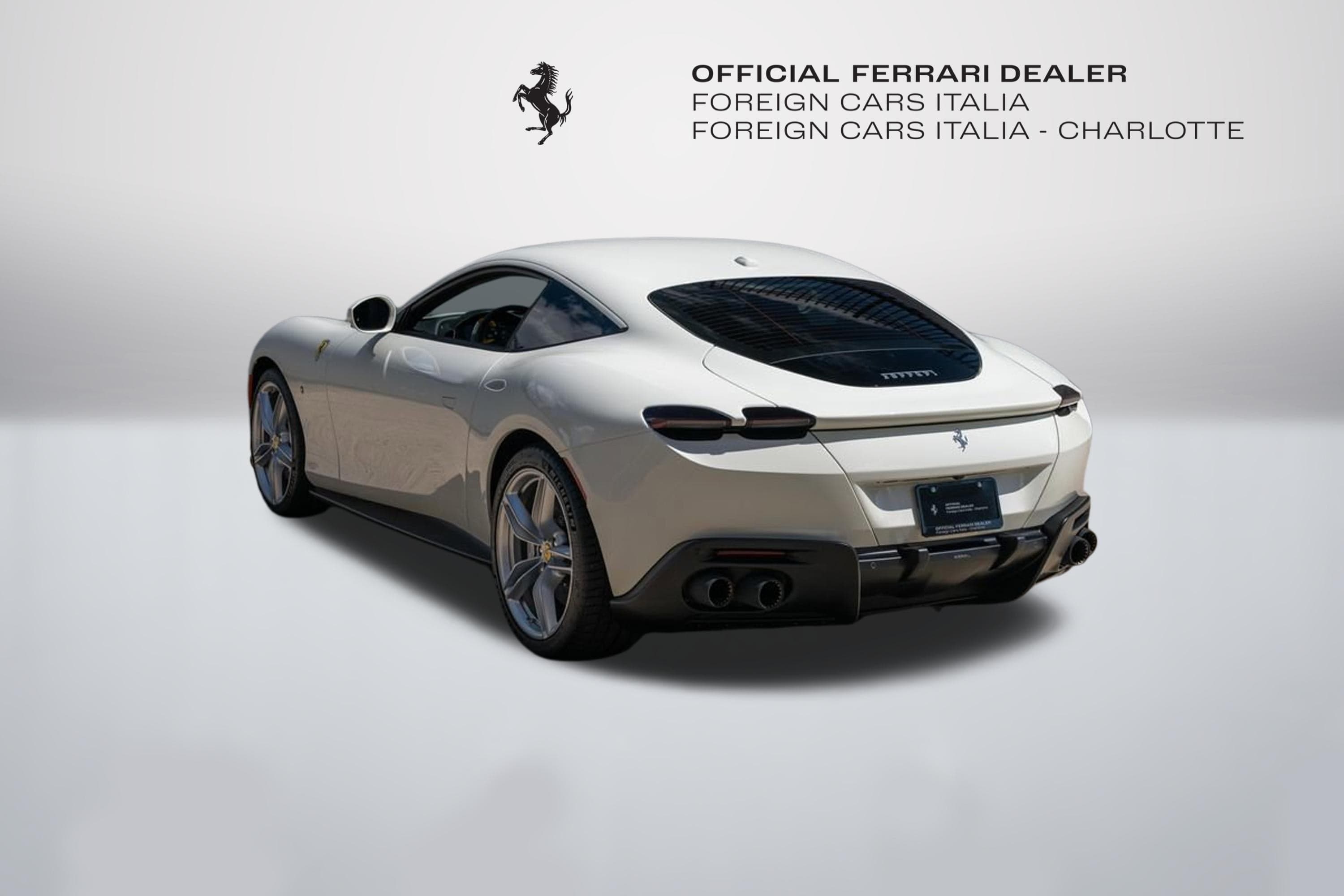 2022 Ferrari Roma photo 2