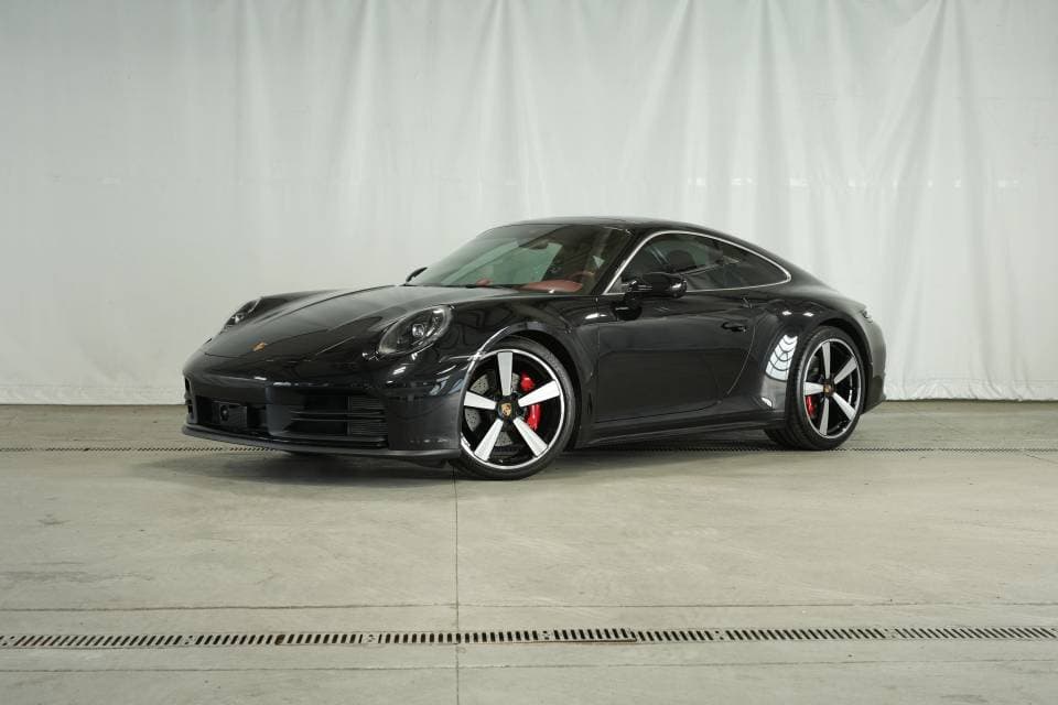 2025 Porsche 911