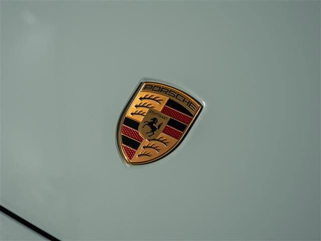 2025 Porsche 911 photo 4