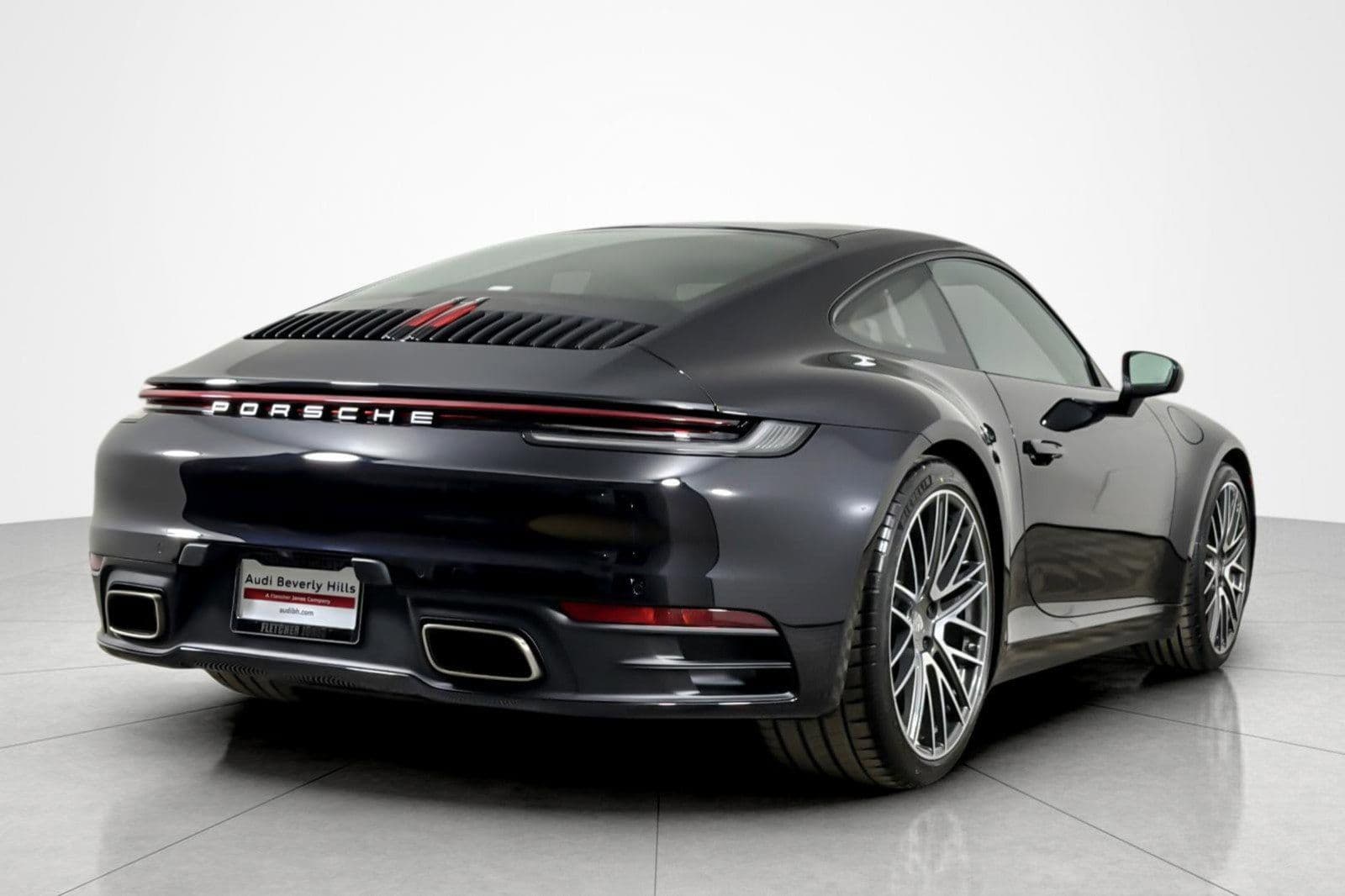 2024 Porsche 911 photo 2