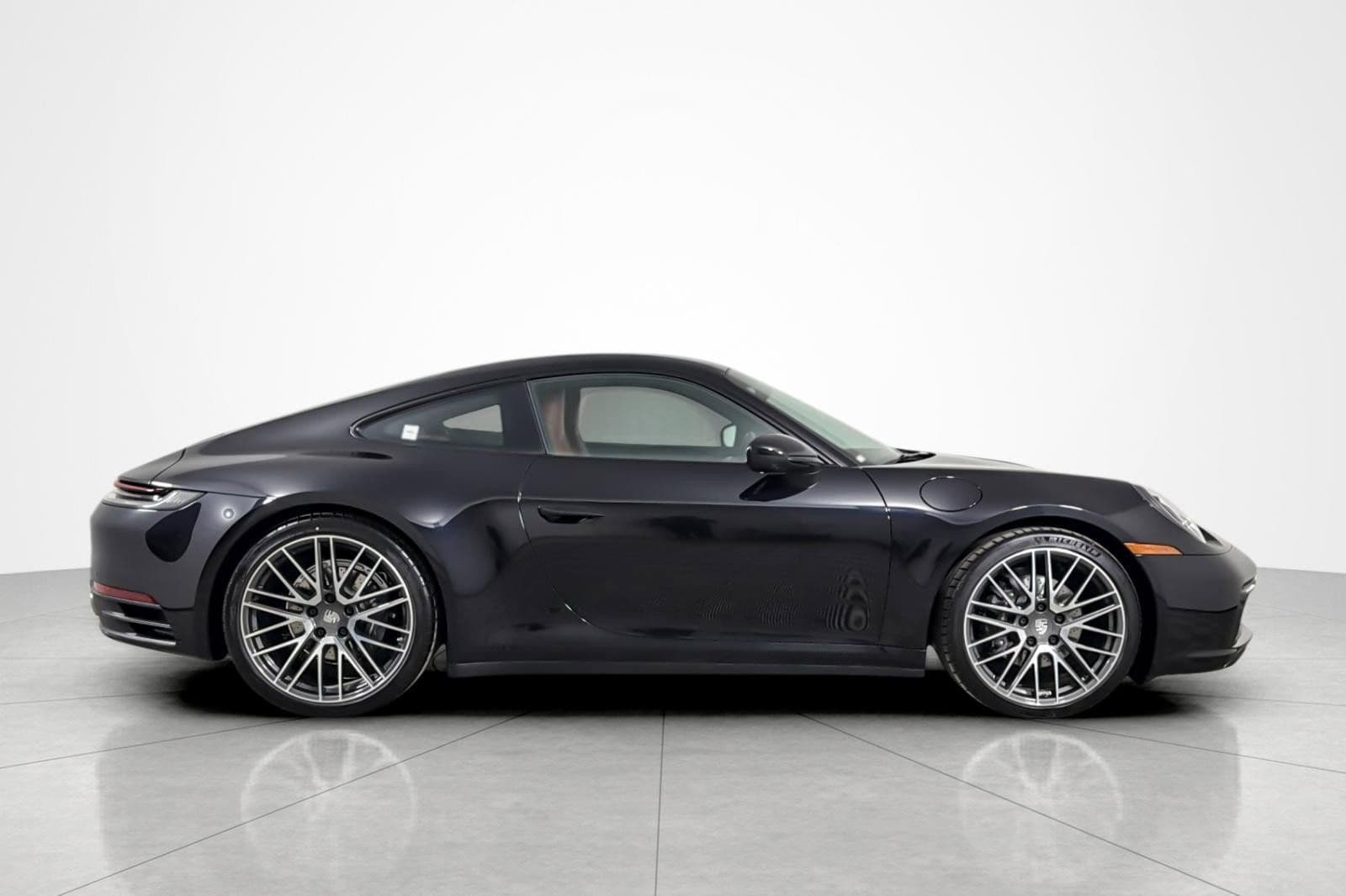 2024 Porsche 911 photo 3