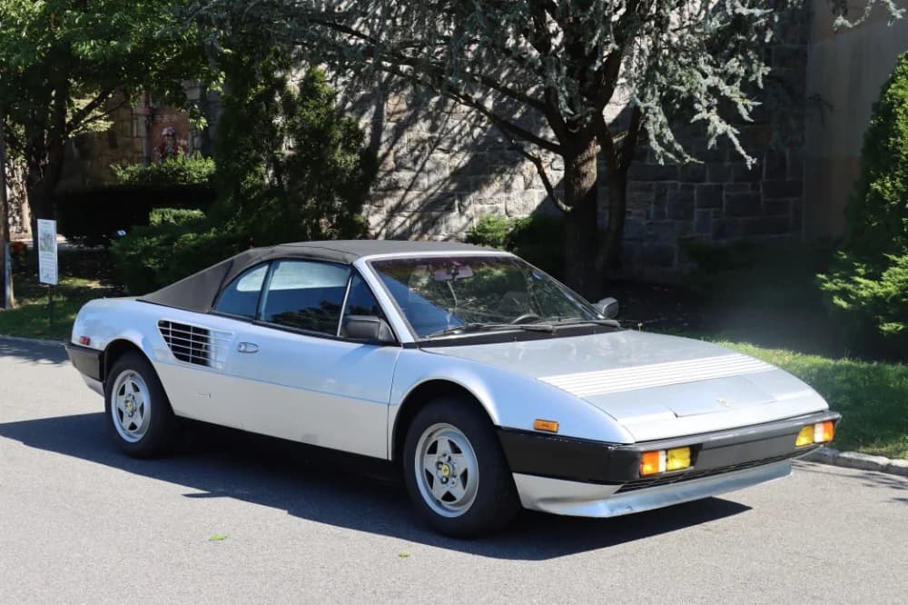 1985 Ferrari Mondial photo 1
