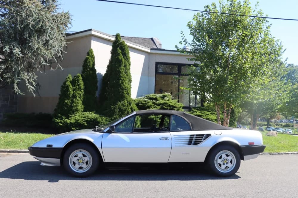 1985 Ferrari Mondial photo 3