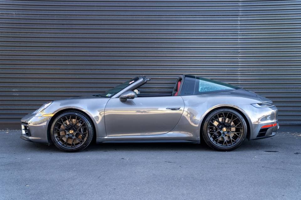 2024 Porsche 911 photo 3