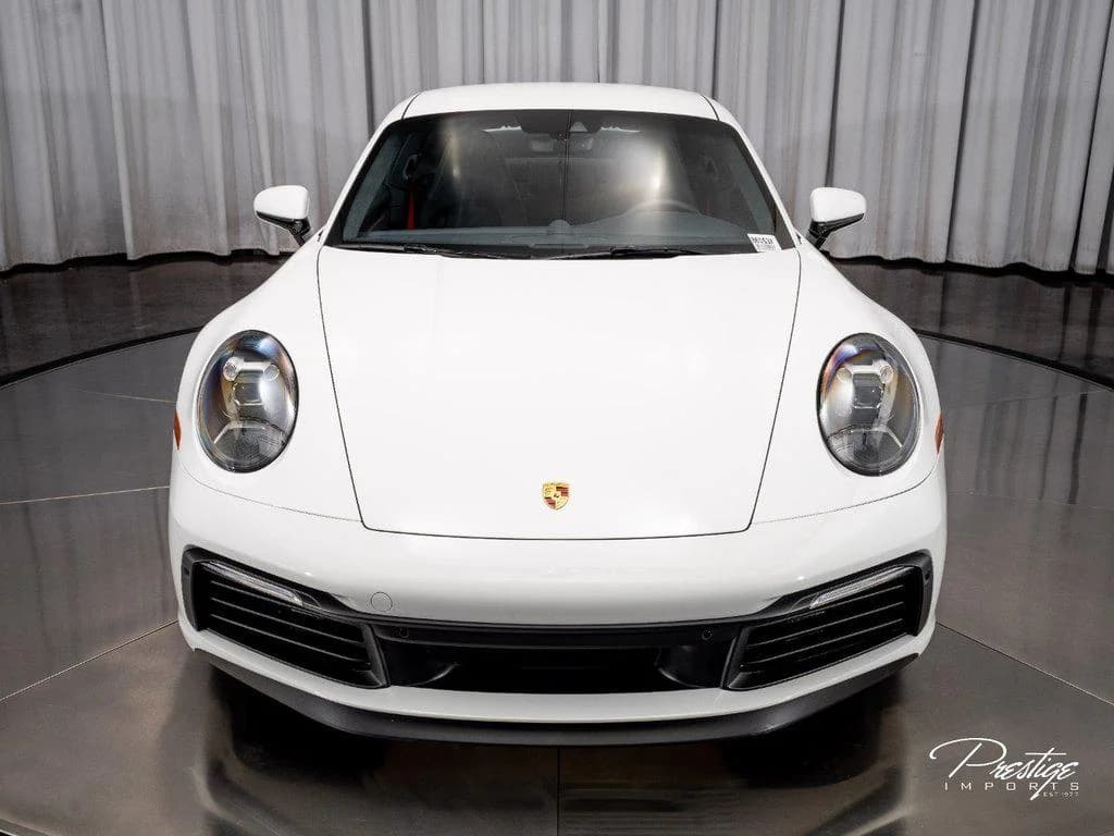 2024 Porsche 911 photo 3