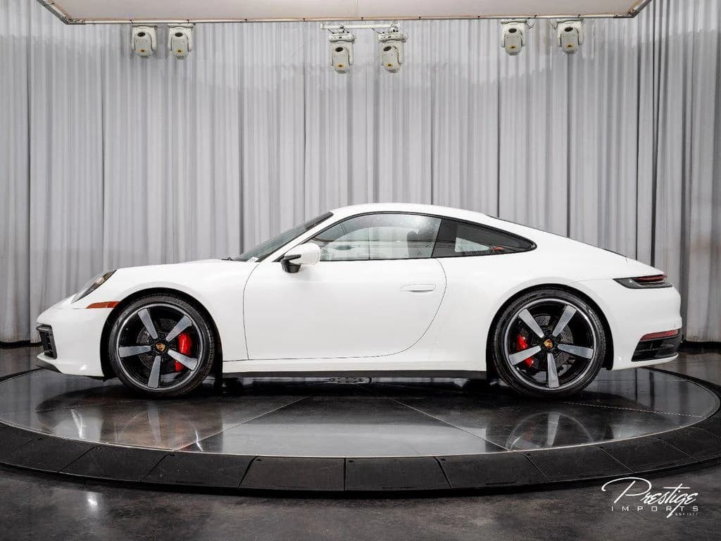 2024 Porsche 911 photo 5