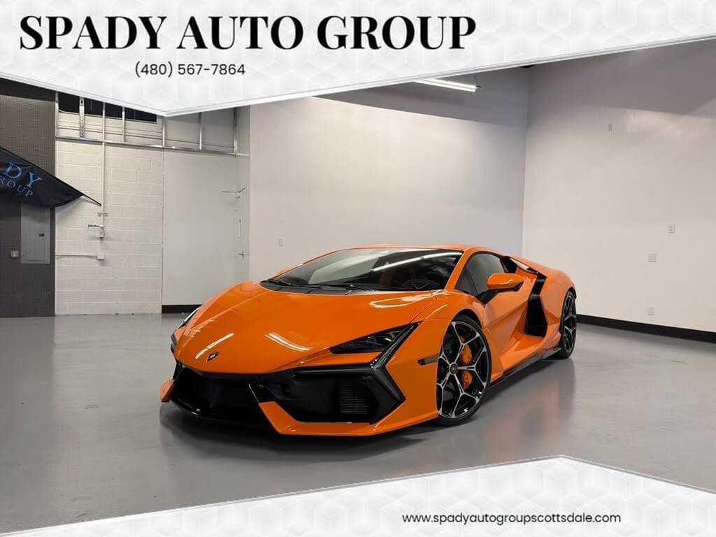 2025 Lamborghini Revuelto photo 1