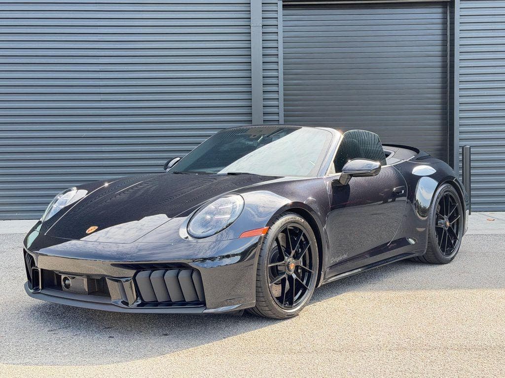 2026 Porsche 911 photo 2