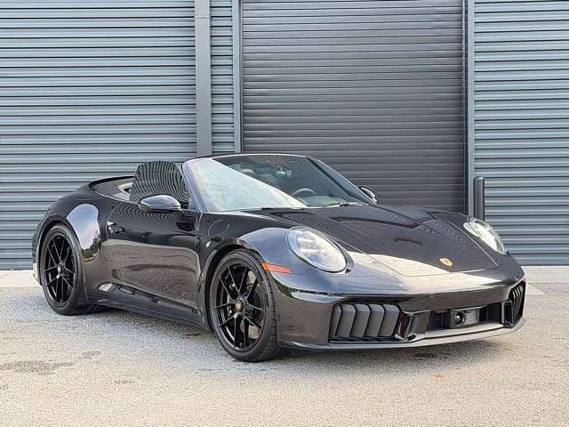 2026 Porsche 911 photo 3