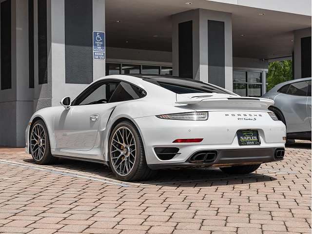 2015 Porsche 911