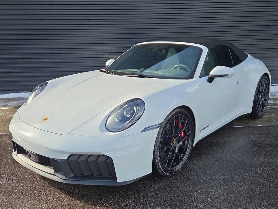 2025 Porsche 911 photo 1