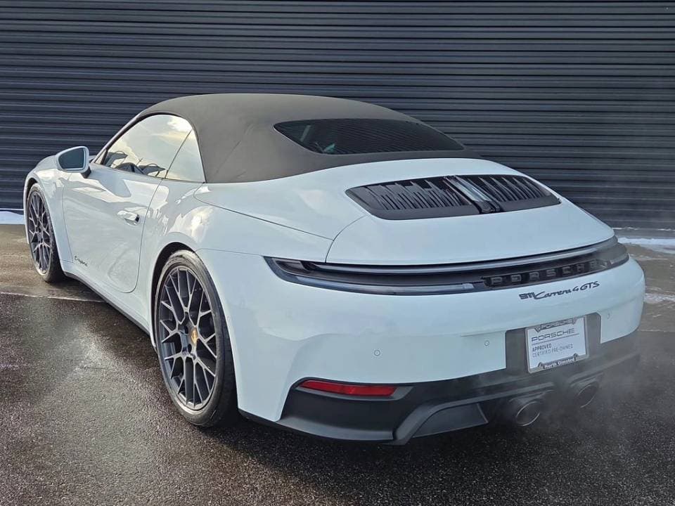 2025 Porsche 911 photo 4