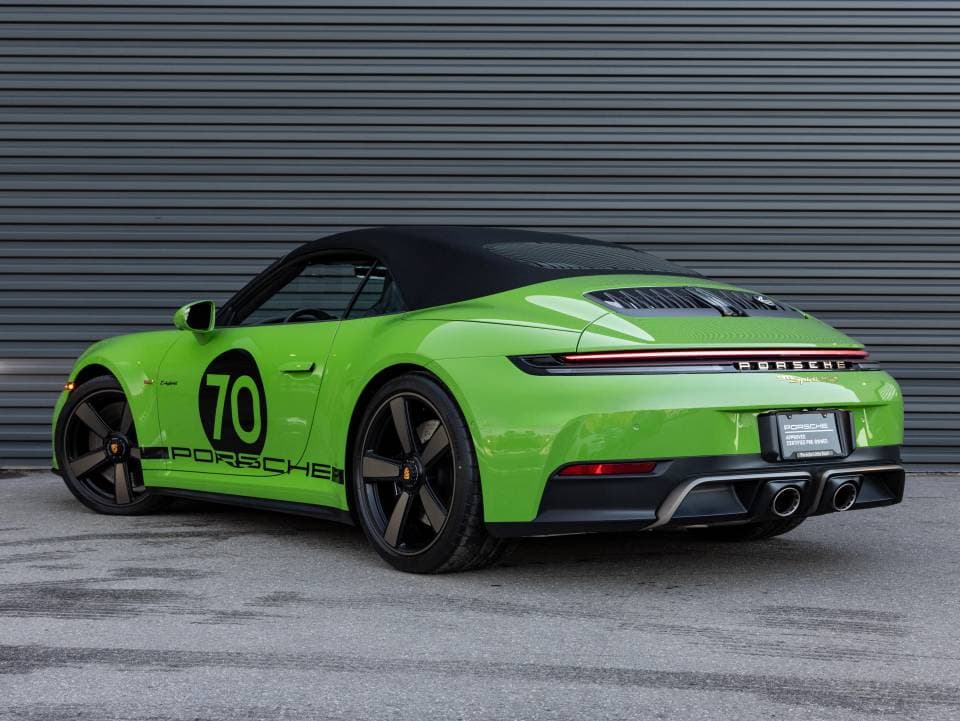 2026 Porsche 911 photo 4
