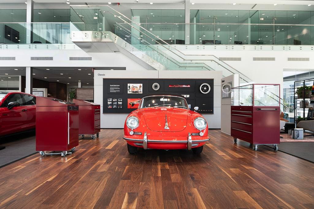 2024 Porsche 911 photo 2