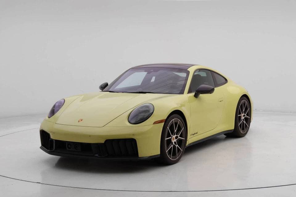 2025 Porsche 911 photo 1