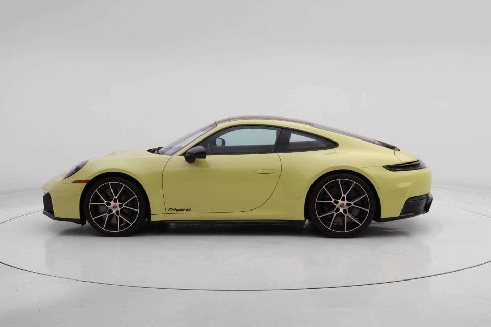 2025 Porsche 911 photo 5