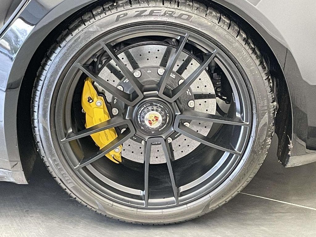 2021 Porsche 911 photo 3