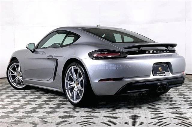 2025 Porsche Cayman photo 3