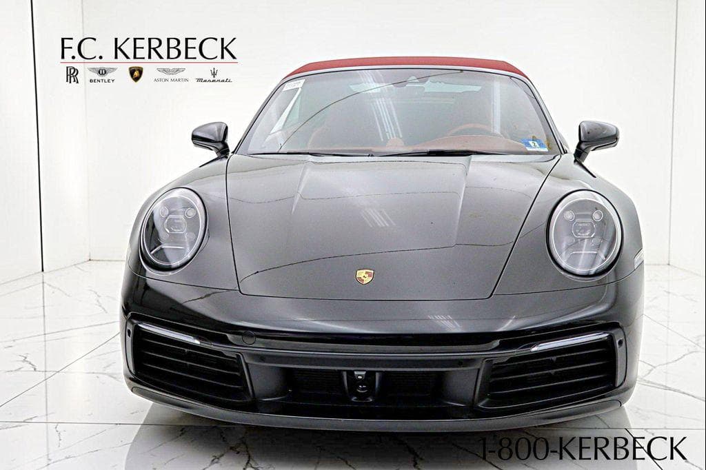 2020 Porsche 911 photo 2