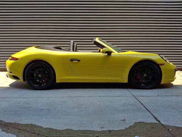 2017 Porsche 911 photo 3