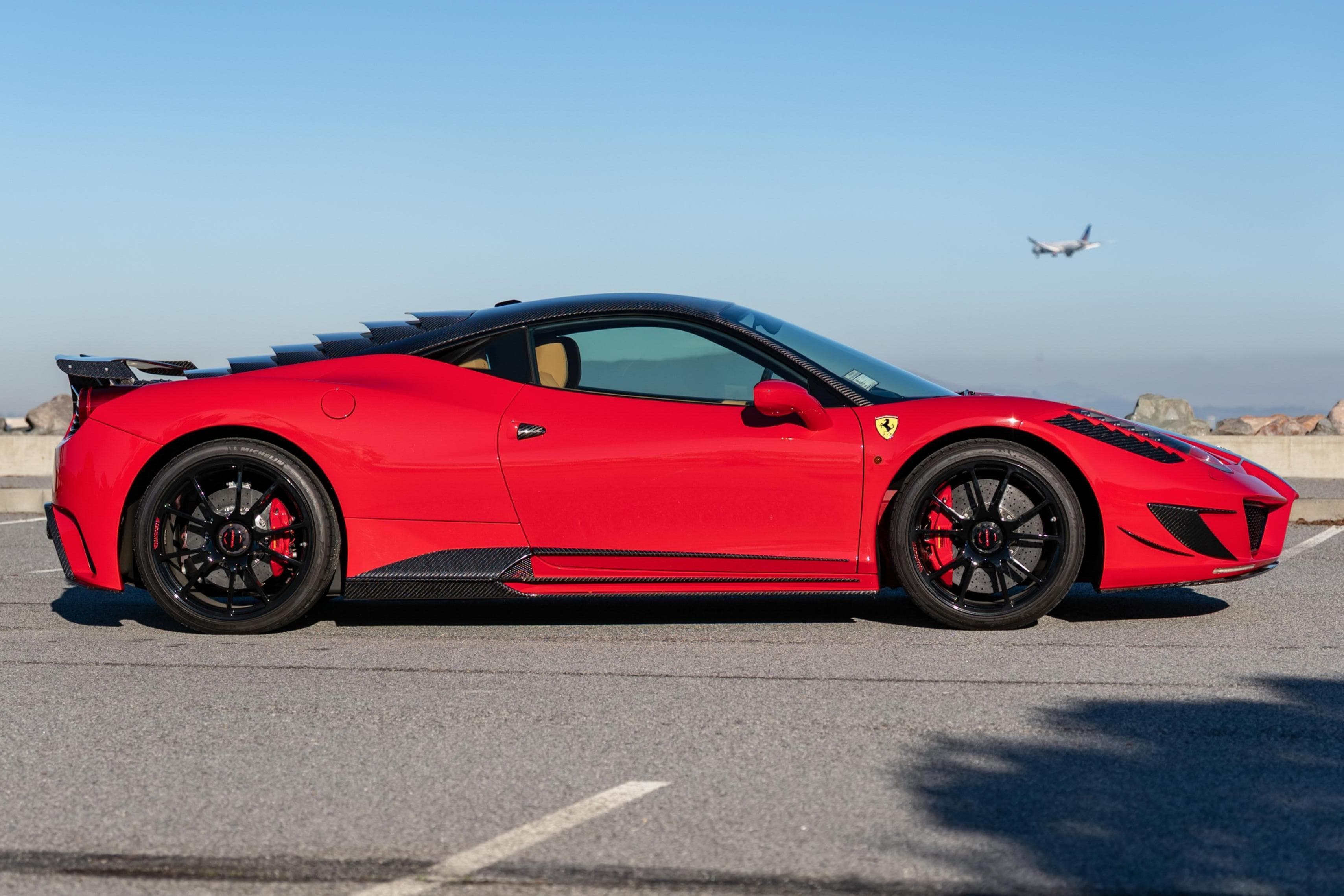 2011 Ferrari 458 photo 3