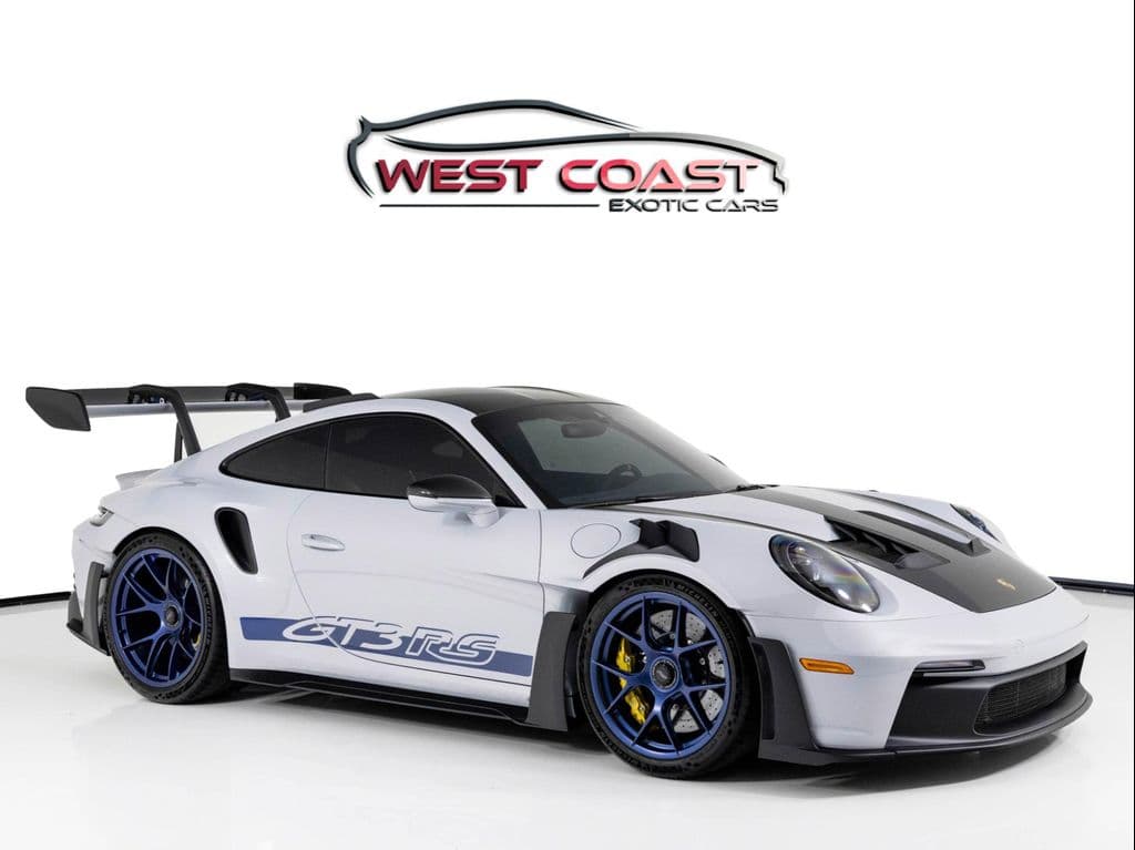 2025 Porsche 911 photo 3