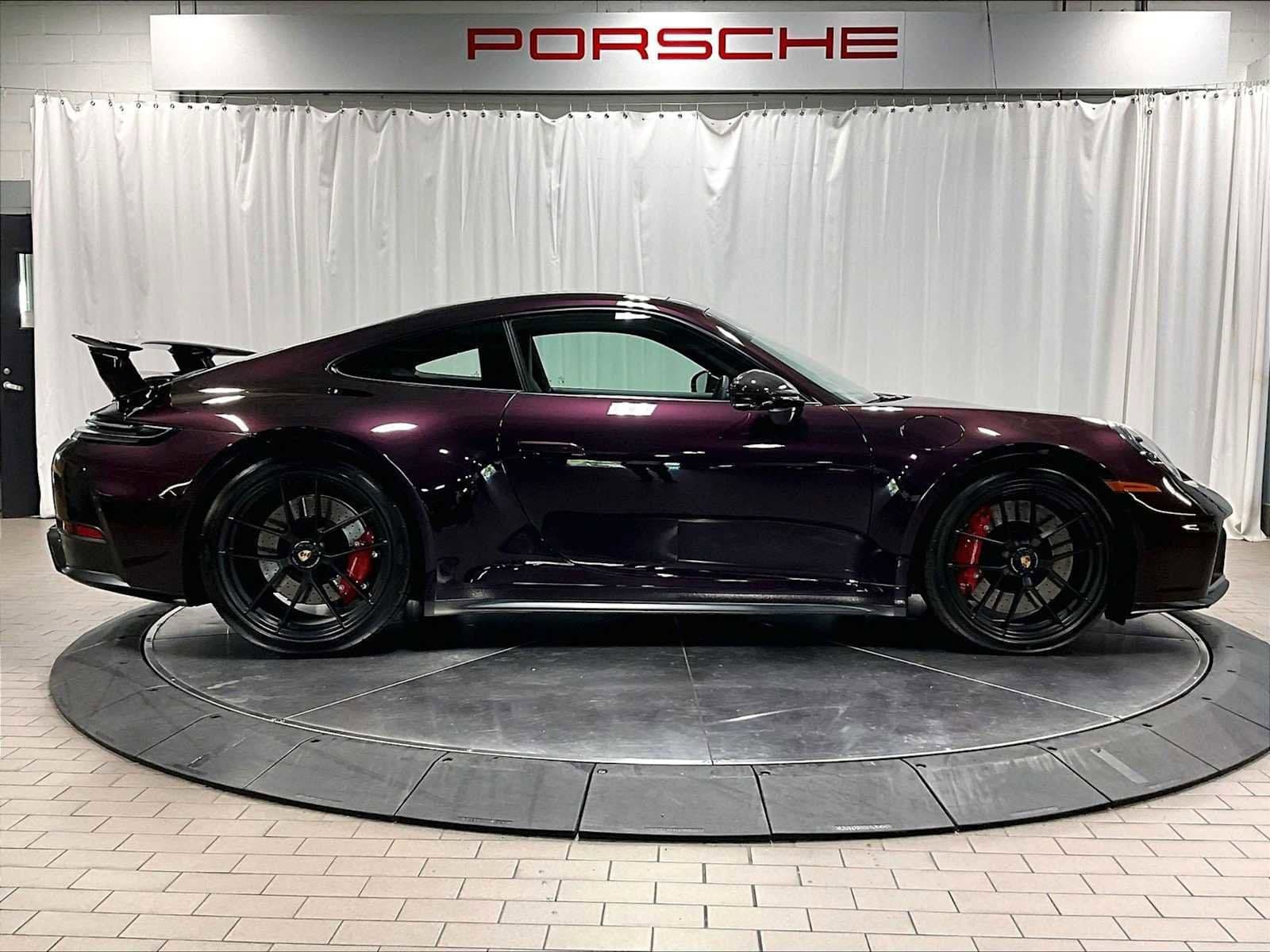 2026 Porsche 911 photo 3