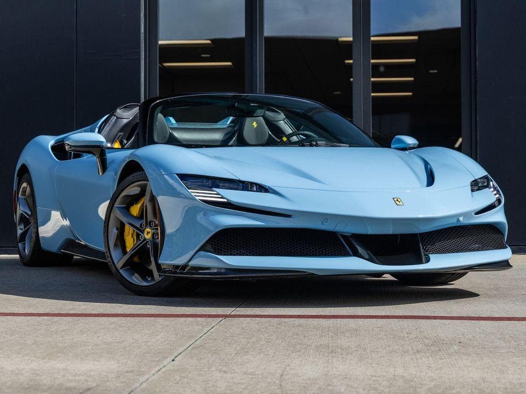 2024 Ferrari SF90 photo 2