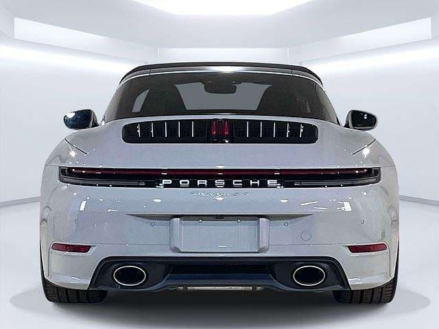 2026 Porsche 911 photo 4