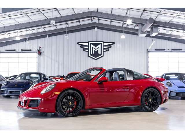 2017 Porsche 911 photo 3
