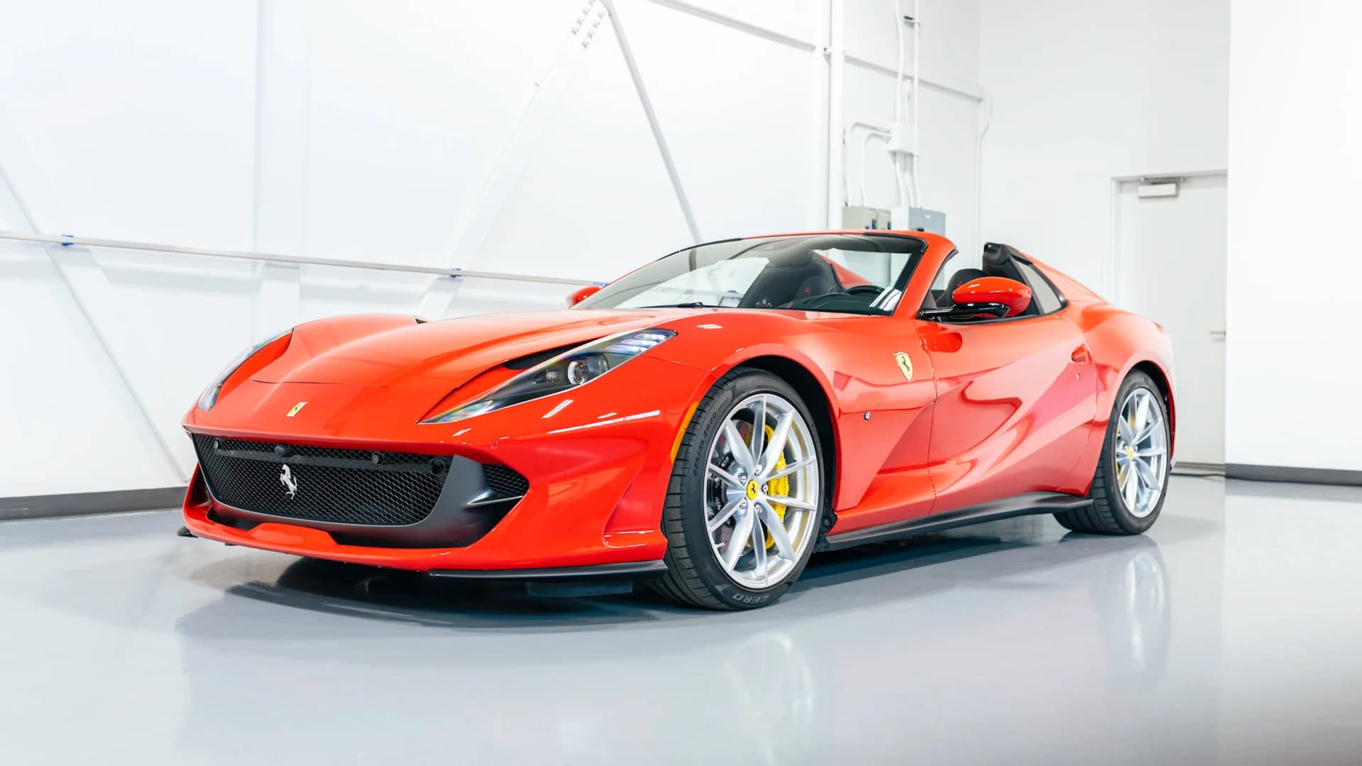 2021 Ferrari 812