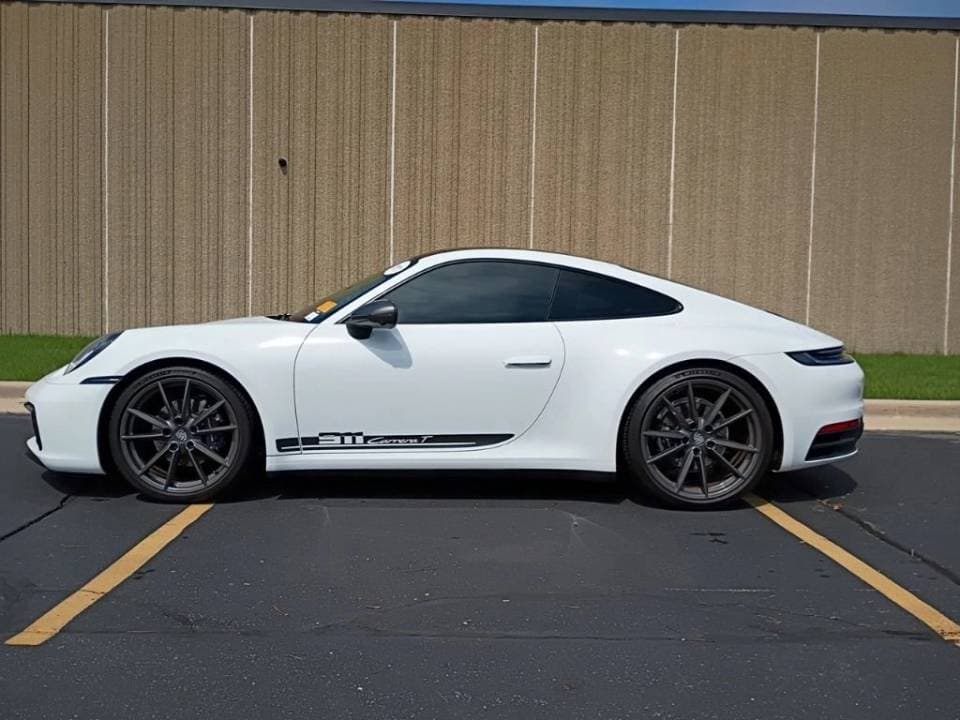 2024 Porsche 911 photo 2