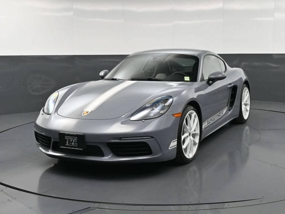 2024 Porsche Cayman photo 1