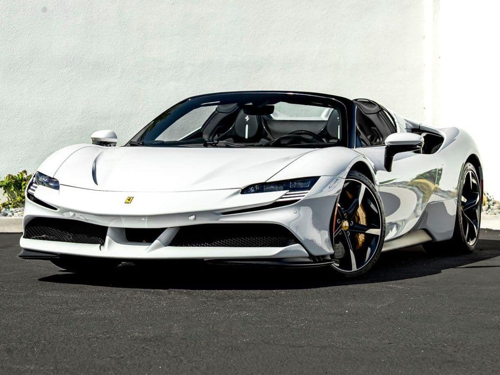 2024 Ferrari SF90 photo 3