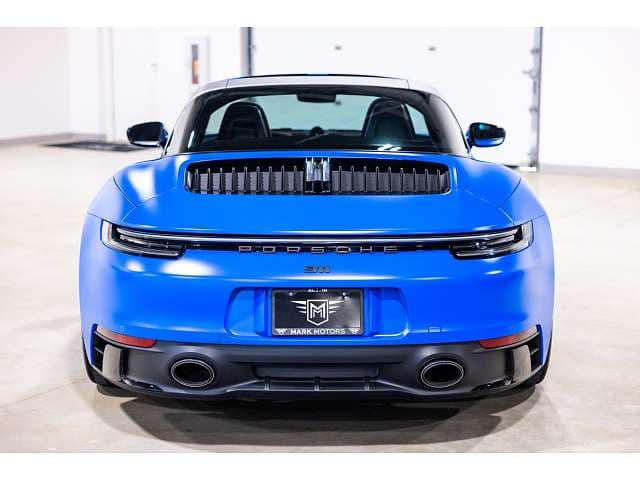 2024 Porsche 911 photo 2